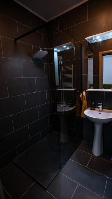 Sunrise Apartment Oradea Exterior foto
